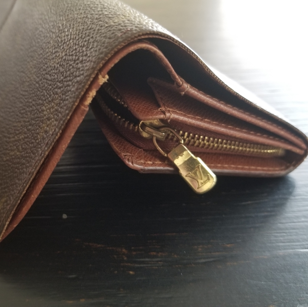 LV vintage wallet Still Have Some Life. No Code As Is - Picture 4 of 14